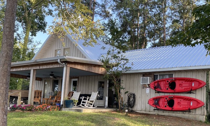 South Toledo Bend House | Spectacular Waterfront - 150+ 10 Star reviews!