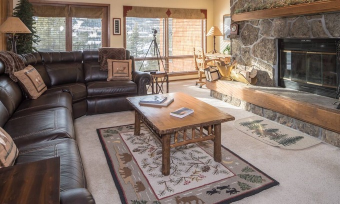 Big Sky Condo | Spend Holidays in Big Sky! Sunny Condo with dry sauna & mountain views! Easy Ski Shuttle Access!