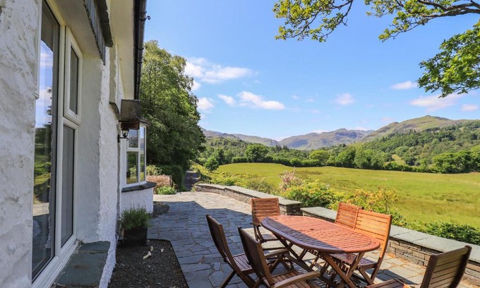 Ambleside House | Spindle Coppice