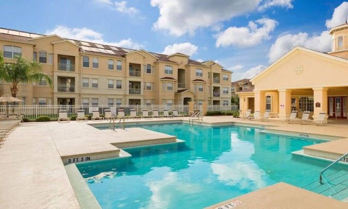 Loughman Condo | Splash of Fun Family Condo Near Disney