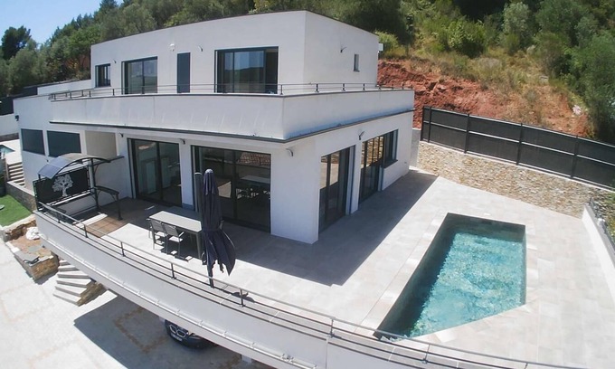 Cuers Villa | Splendid contemporary villa with private pool