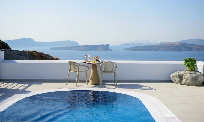 Akrotiri Villa | Splendid Santorini Villa | Villa Vista | 3 Bedrooms | Private pool & Spa Bath