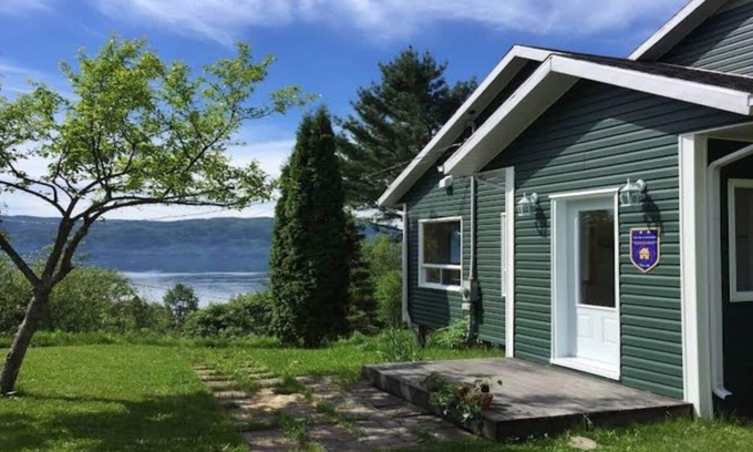 Sainte Rose du Nord House | Splendid VIEW of the Saguenay Fjord