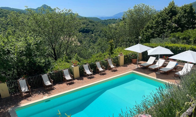 Spoleto Villa | Spoleto Splash - Private pool and massive grounds
