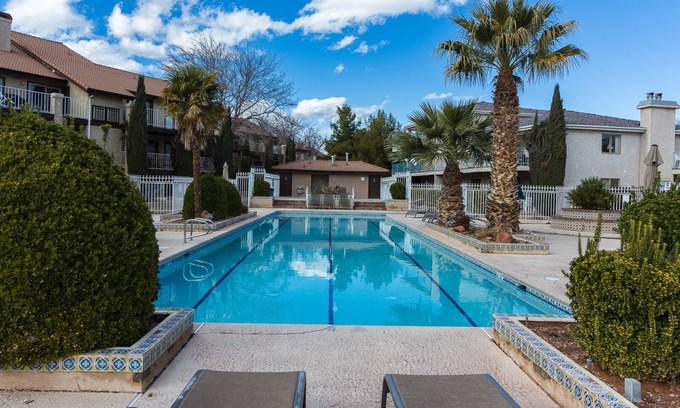 St. George Condo | Sports Village Condo End Unit 2nd floor Close to hiking