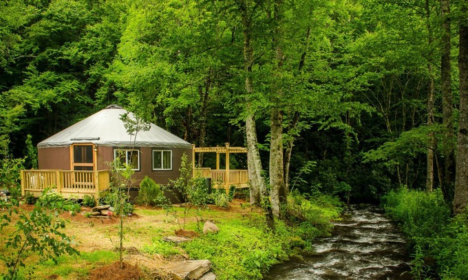 Topton House | Spring Ridge Yurt - Creekside Glamping w/Private Hot Tub