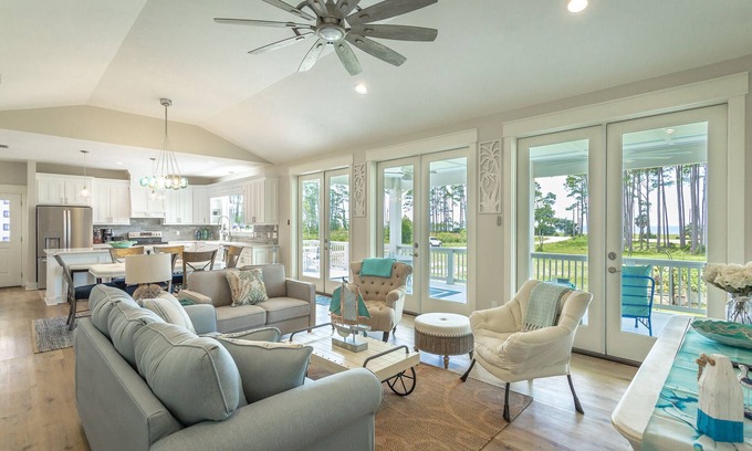 Carrabelle House | SPRING SPECIAL! "Rested & Ready" Charming, family-sized home with bay views