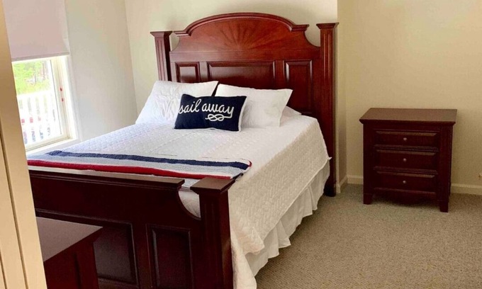 Alexandria Bay House | Spring Specials! Waterfront Townhome & Boathouse