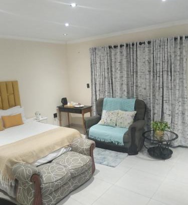 Mandini House | Springbok Guest house
