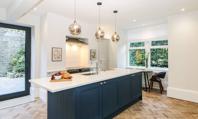 Buxton Cottage | Springdale House