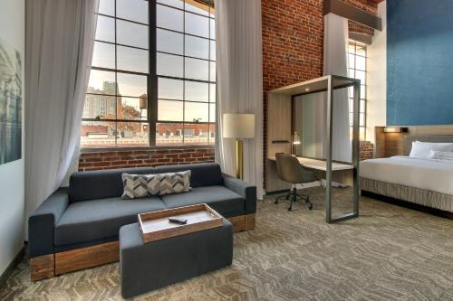 Montgomery Hotel | SpringHill Suites by Marriott Montgomery Downtown