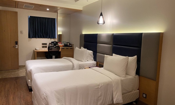 Potheri Hotel | SRM Hotel Maraimalai Nagar