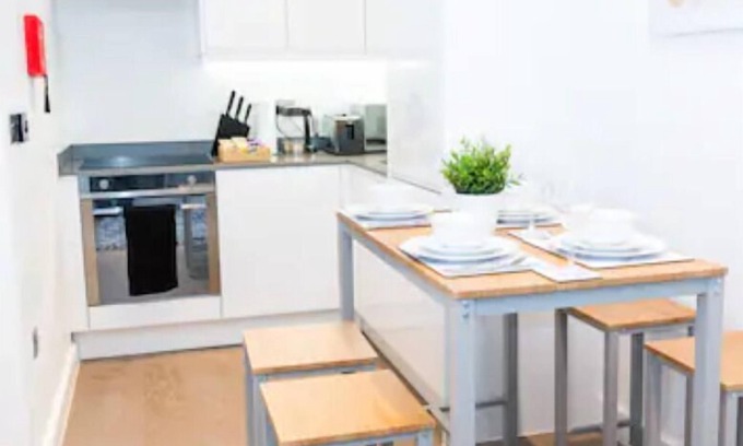 St Albans Apartment | St Albans- High Street-Business-Leisure
