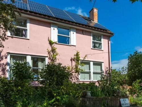 Glastonbury Bed & Breakfast | St Anne's