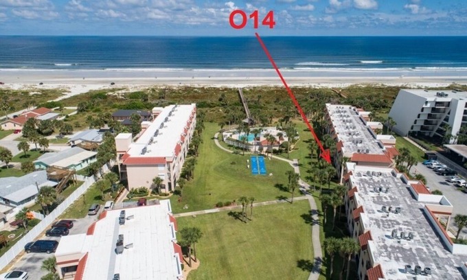 Butler Beach Condo | St. Augustine Beach, Florida: 2 bed/2 bath (Beachfront PetFriendly Free Parking)