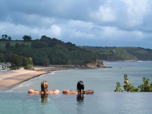 Saundersfoot Hotel | St Brides Spa Hotel & Village Apartments