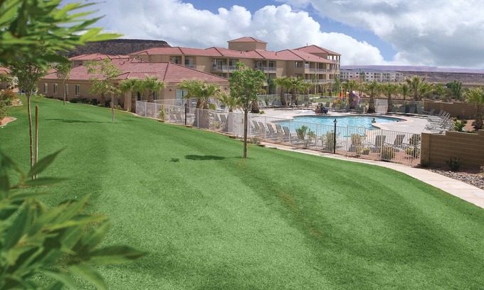 St. George Resort | St. George Arts Festival, shopping and much more!