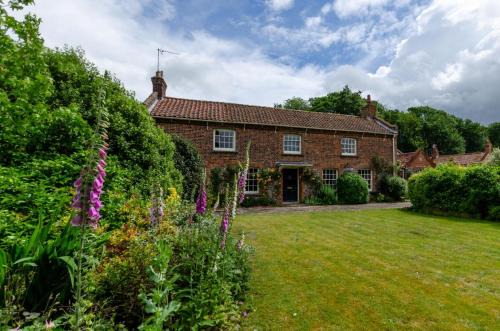 Harpley House | St Lawrence House