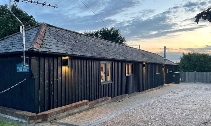 Brightlingsea Cottage | Stable Cottage at Lee Wick Farm Cottages