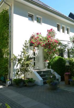 Geestemunde Apartment | Stadtvilla-Apartment mit Parkblick und bester Verkehrsanbindung