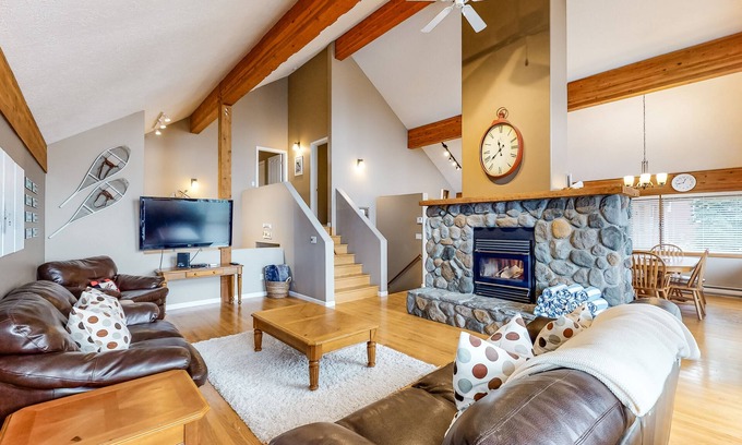 Snow Pine Estates Ski Chalet | Standalone, ski-in/out chalet with private hot tub & mountain view