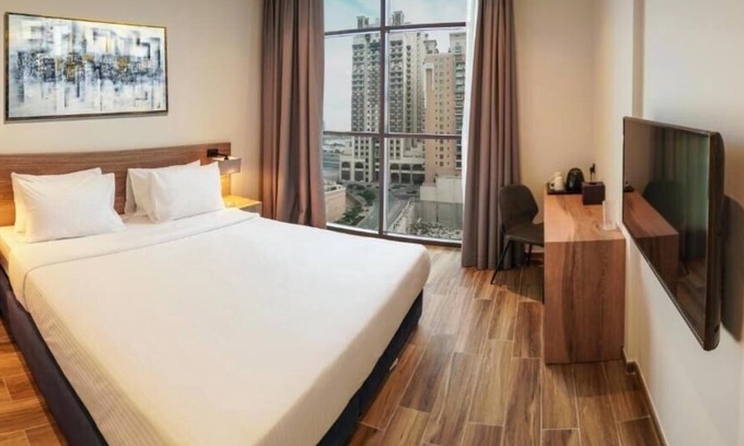 Jadaf Hotel | Standard King Or Twin Room Near Real Mini Mart