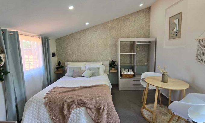 Cunucu Abao Apartment | Standard Studio in Aruba few minutes away from it all including Eagle Beach!