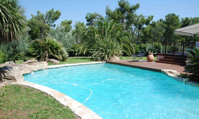 Aubagne House | STANDING HOUSE BETWEEN AIX AND CASSIS IN THE HEART OF A LANDSCAPE GARDEN