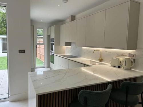 West Hendon House | Star London Cheyne Walk 5 Bedroom Oasis