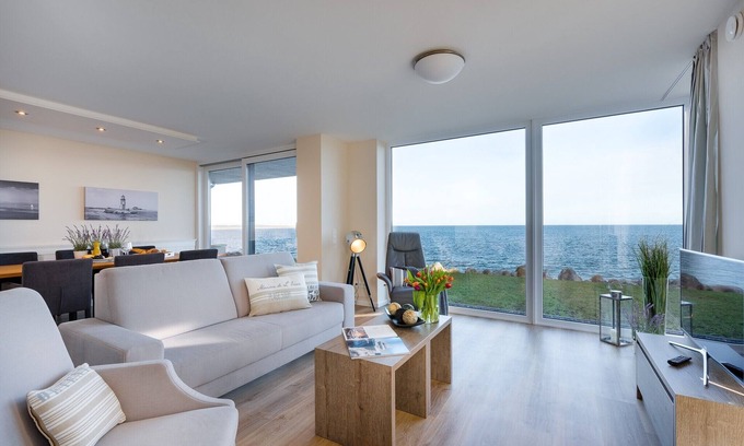 Kappeln Apartment | StarBoard: Baltic Sea vacation apartment with Baltic Sea view, two terraces, sauna & fireplace.