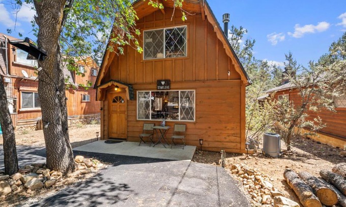Sugarloaf House | Starlove Cabin