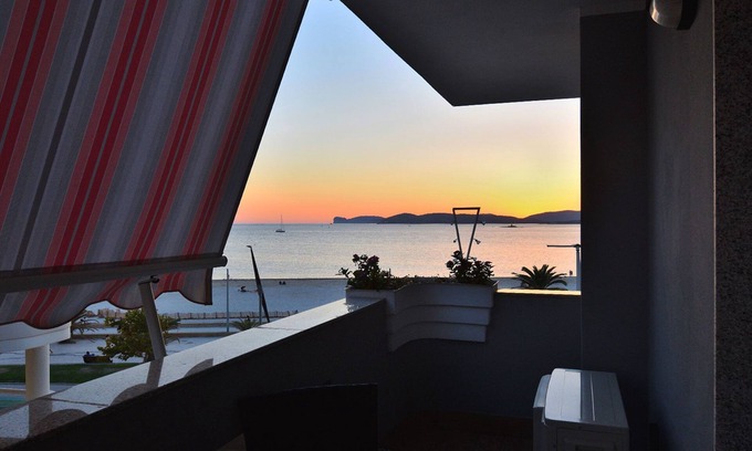 Lido House | Starry Sky Charming House