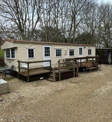 Cuddesdon Ski Chalet | Static Mobile home set in our 20 acres of farmland