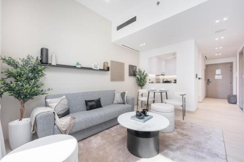 Jumeirah Village Circle Apartment | Stay at ease in this 1 bed for 3 in JVC