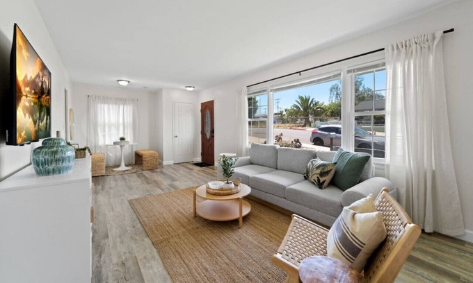 Lincoln Acres Apartment | Stay Awhile San Diego