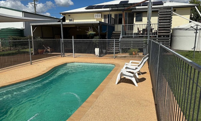 Clermont House | Stay Outback Clermont