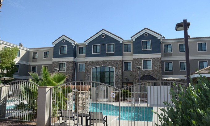 Tucson Hotel | Staybridge Suites Tucson Airport by IHG