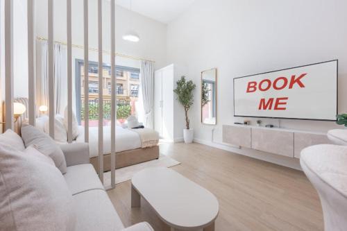 Jumeirah Village Circle Apartment | StayShort - Trendy Studio for 3 at Casa Grande in JVC!