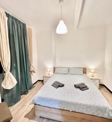 Lagaccio Apartment | Stazione Principe Miramare Apartment Genova