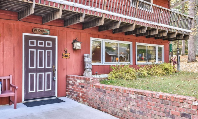 Arbor Vitae House | Stepaway Vacation Rentals- Moose Lodge