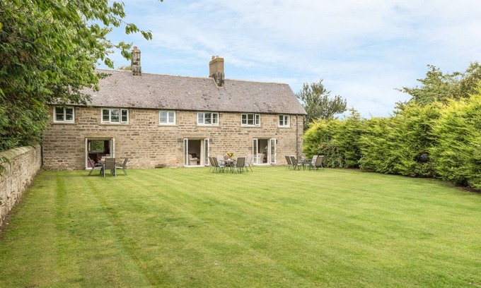 South Charlton Cottage | STEPHEN'S COTTAGE, family friendly, with a garden in Alnmouth
