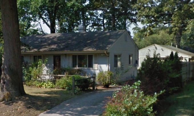 Wooded Estates House | Steps From Notre Dame