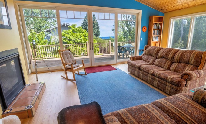 Michigan City House | Steps to the sand w/fenced yard & lake views