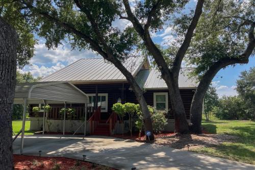 Groveland House | Stewart Lake Cabin