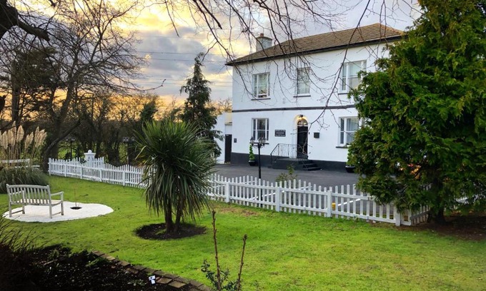 Grays House | STIFFORD CLAYS FARM HOTEL