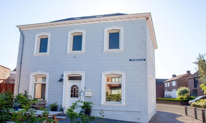Eijsden House | Stijlvolle @ luxe vrijstaande woning Maastricht