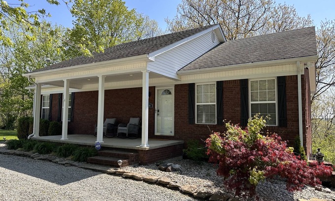 Bardstown House | Still Hill Bourbon Trail Home on 5 acres with a hot tub and fire pit