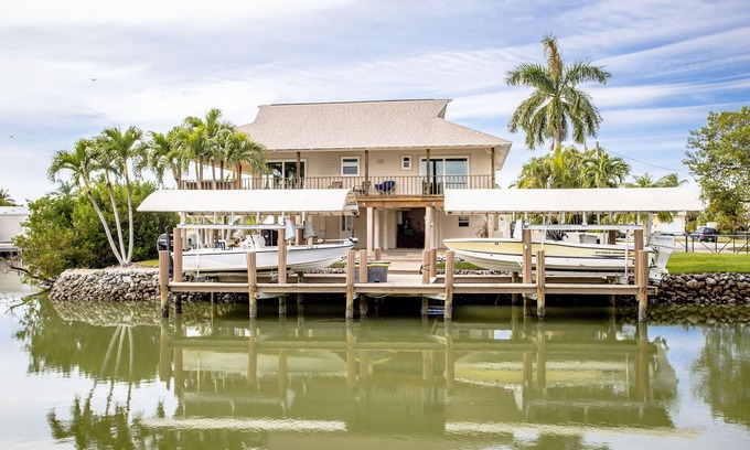 Goodland House | Stilt Home in Paradise