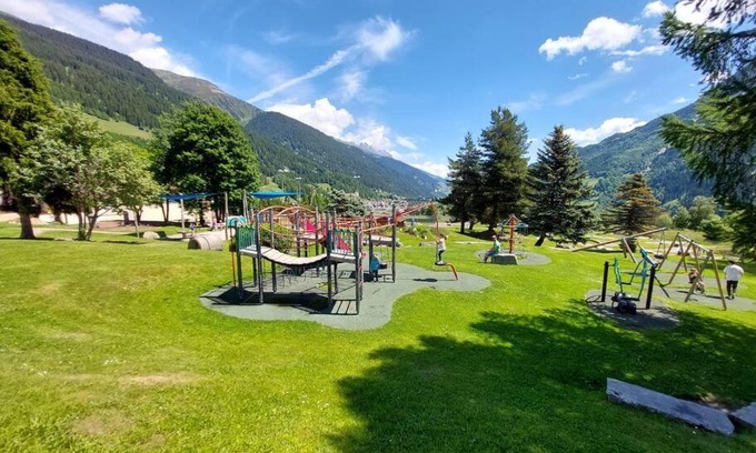 Acletta Apartment | Stilvolle Wohnung mit traumhaftem Bergblick