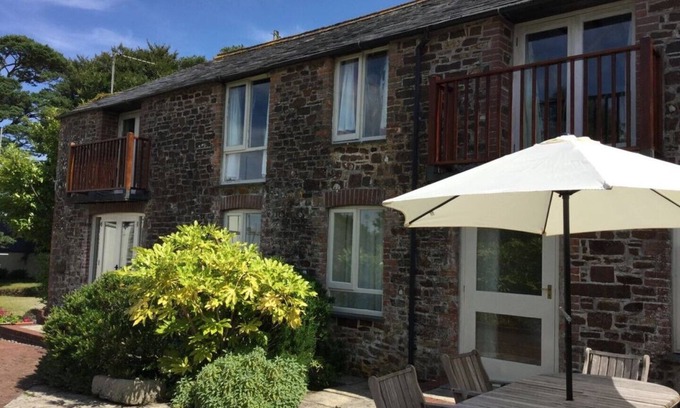 Week Saint Mary House | Stone built barn conversion. Coach Cottage and Stable Cottage (Stewarts House)
